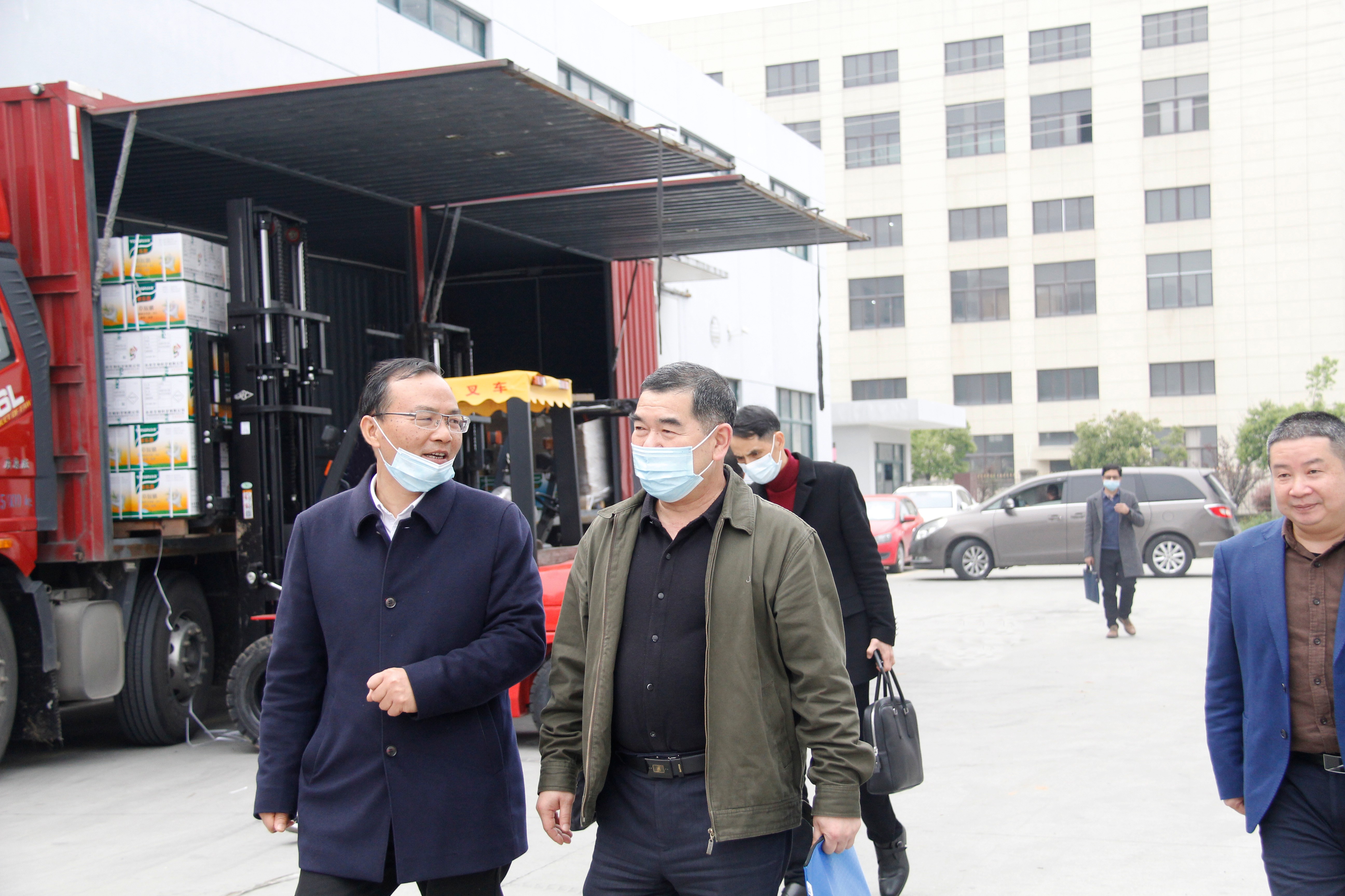 省供銷社理事會(huì)副主任張建等一行到臺州農(nóng)資指導(dǎo)工作